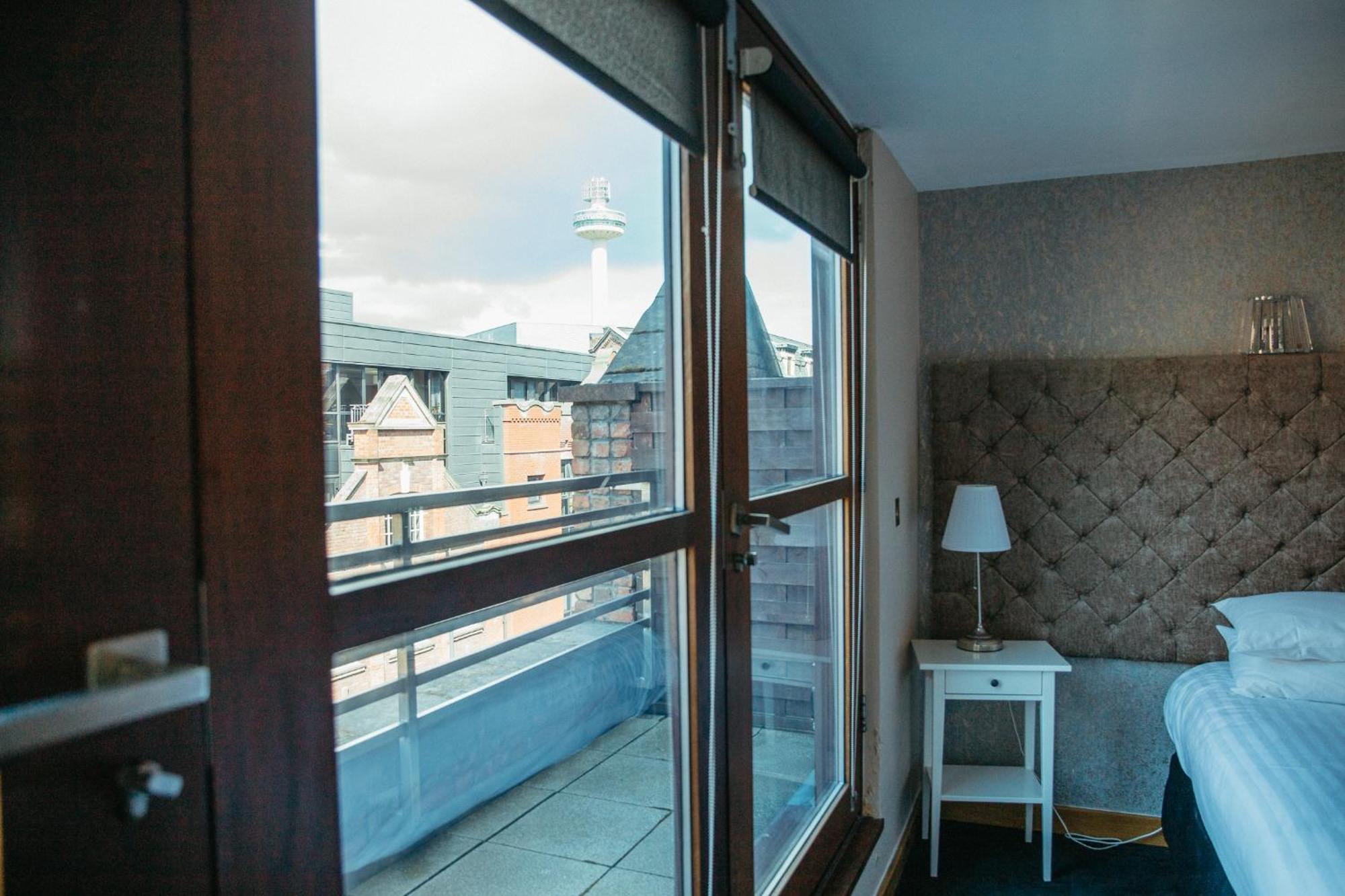Large Superior 2 Bedroom Apartment