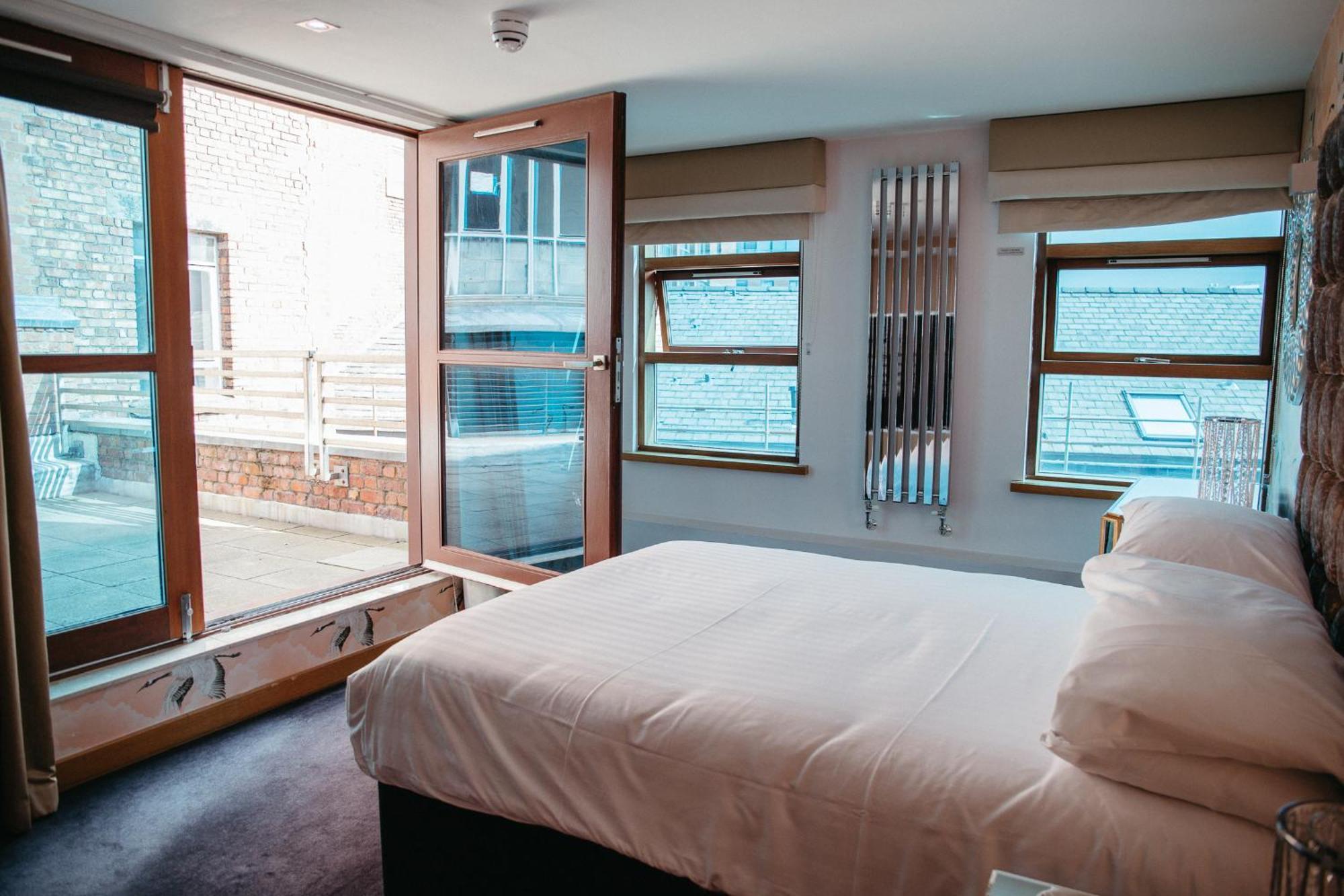 Executive Penthouse Apartment