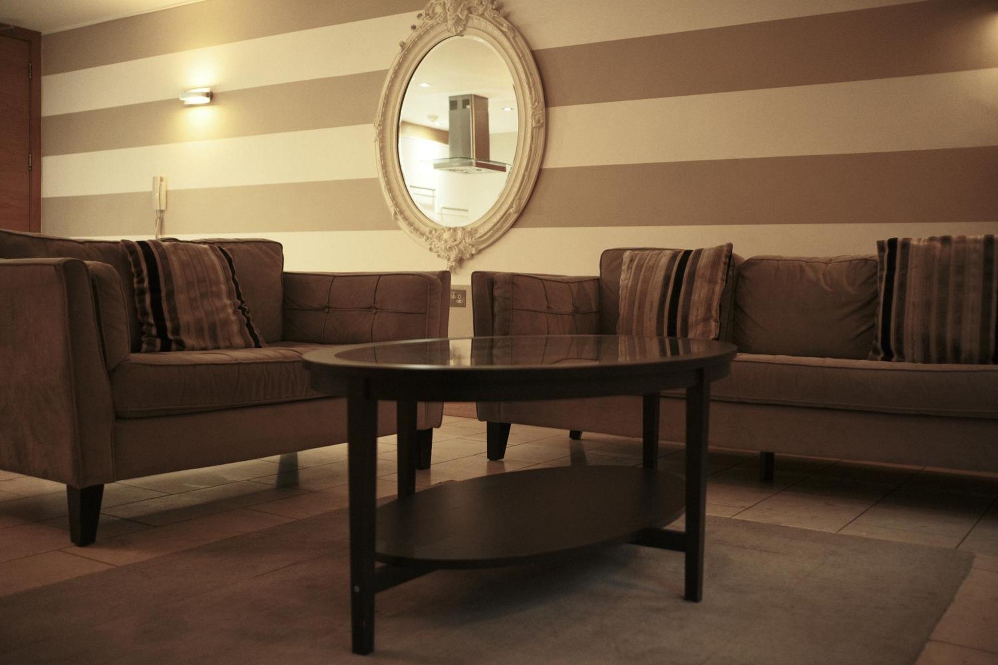 Superior 1 Bedroom Apartment